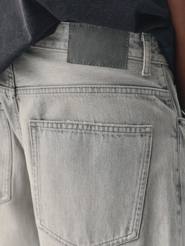 Pull&Bear Baggy Farkut värissä harmaa