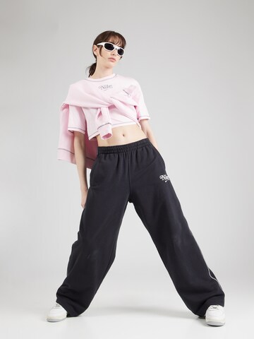 Nike Sportswear Μπλουζάκι σε ροζ