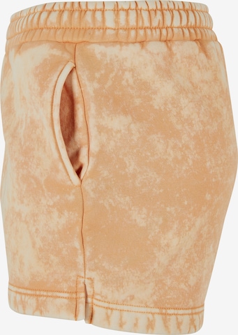 Urban Classics Regular Shorts in Orange