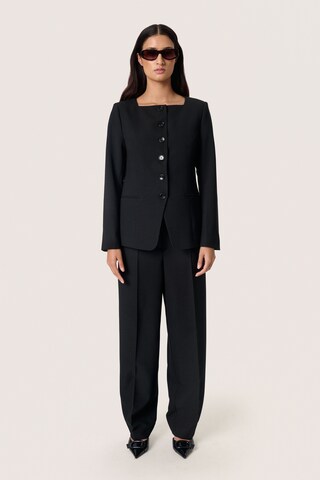 SOAKED IN LUXURY Blazer 'SLSarina' i sort