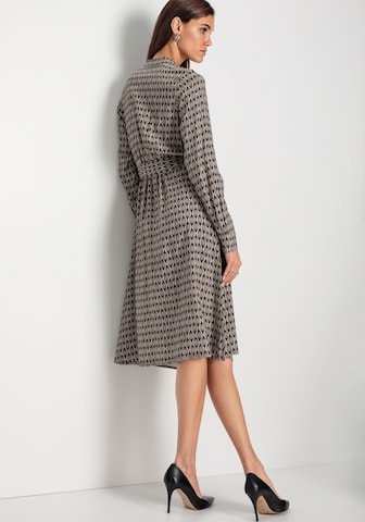 HECHTER PARIS Kleid in Grau