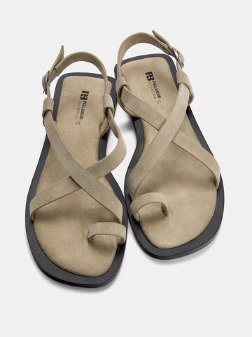 Séparateur d'orteils Pull&Bear en beige