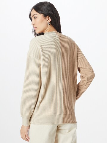In The Style Sweater 'DANI DYER' in Beige