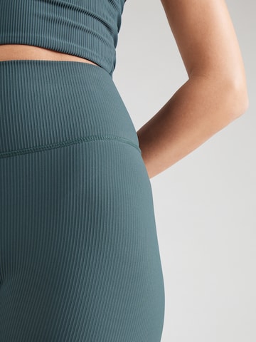 Aim'n Skinny Sports trousers in Green