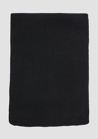 QS Scarf in Black