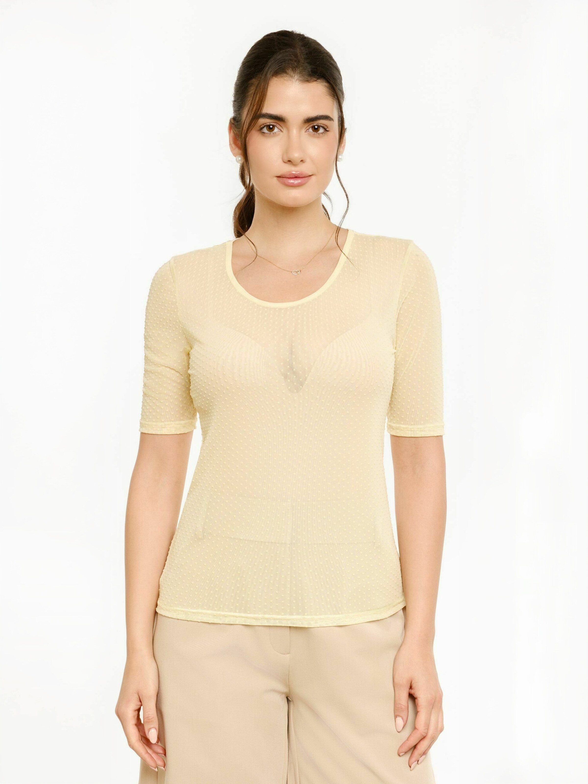 Liberte Essentiel Top ' MESH ' in Geel: voorkant