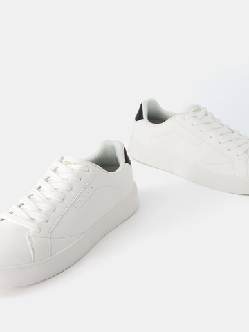 Bershka Platform trainers in White