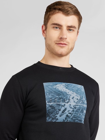 WESTMARK LONDONSweater majica 'Equality' - crna boja