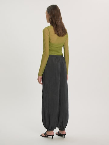 Effilé Pantalon 'Trisha' EDITED en noir