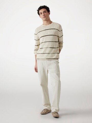 GUESS Pullover in Beige