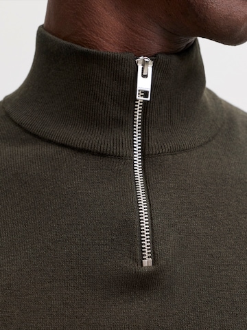 JACK & JONES Sweater 'JJEEMIL' in Brown