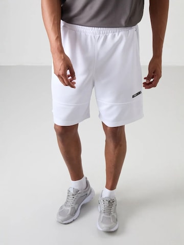Regular Pantalon de sport Tommy Life en blanc : devant