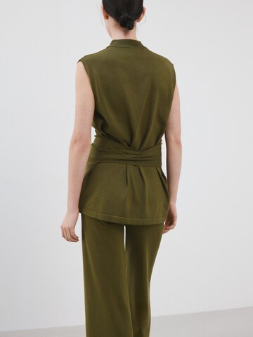 MANGO Pulóver 'OSTRICH' - zöld