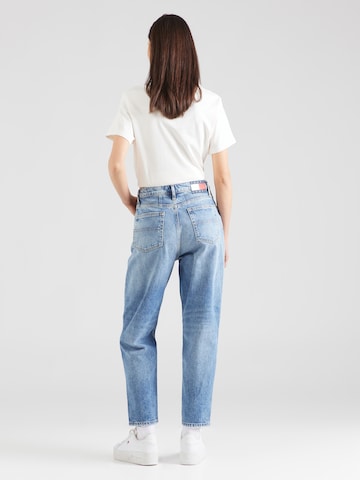 Tommy Jeans Loosefit Jeans 'MOM JeansS' in Blau