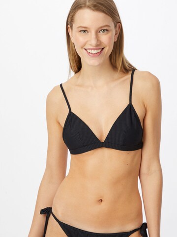 CATWALK JUNKIE Bikini Top in Black: front