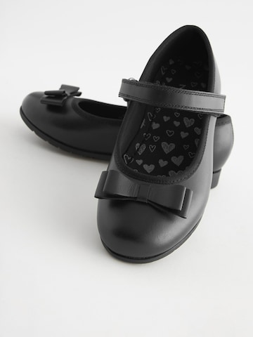 Next - Sabrina em preto