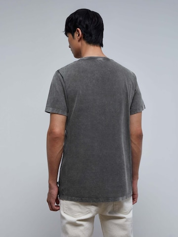 Scalpers Bluser & t-shirts i grå
