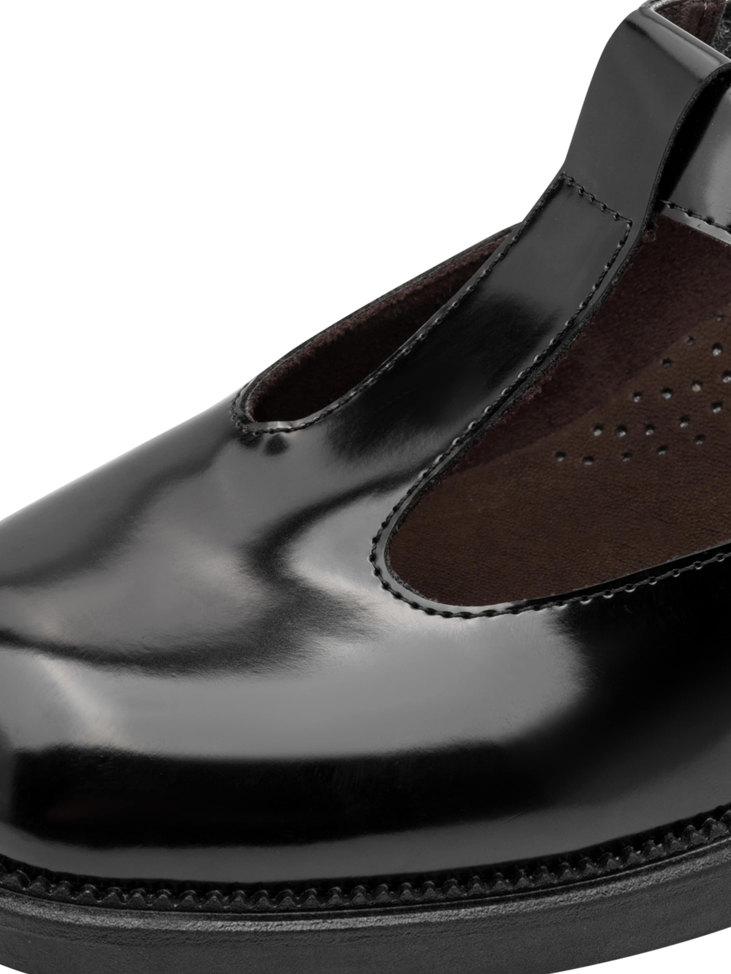 Tamaris Strap ballerina in Black