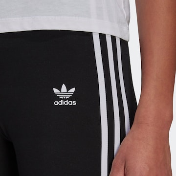 ADIDAS ORIGINALS Skinny Leggingsit värissä musta