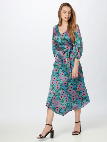 Robe Closet London en bleu