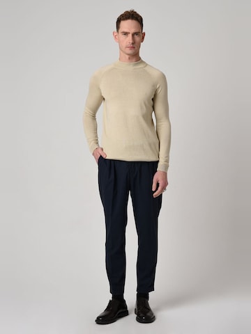 Antioch Pullover i grå: forside