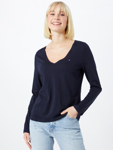 TOMMY HILFIGER T-shirt i blå: framsida