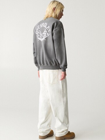 Felpa di Pull&Bear in grigio