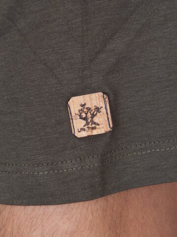 Life-Tree Shirt 'Ecovero Basic Fern Green' in Grün