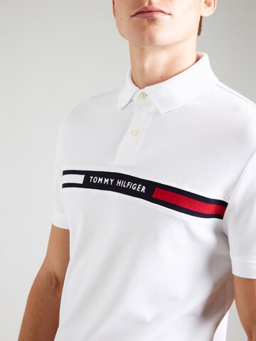 TOMMY HILFIGER Футболка в Белый