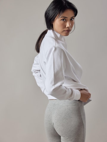 Felpa 'Felpa con Zip' di OWN Off With Nature in bianco