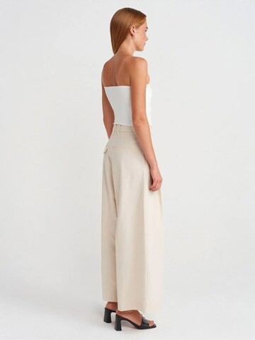 Dilvin Wide leg Pants in Beige