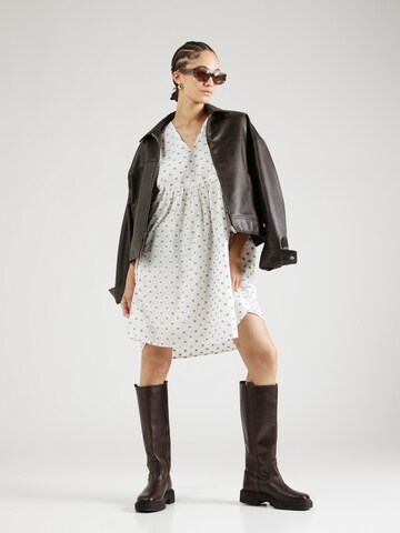Robe 'SLFZURA' SELECTED FEMME en blanc