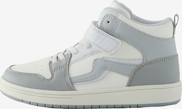 Next Кроссовки в Серый: спереди