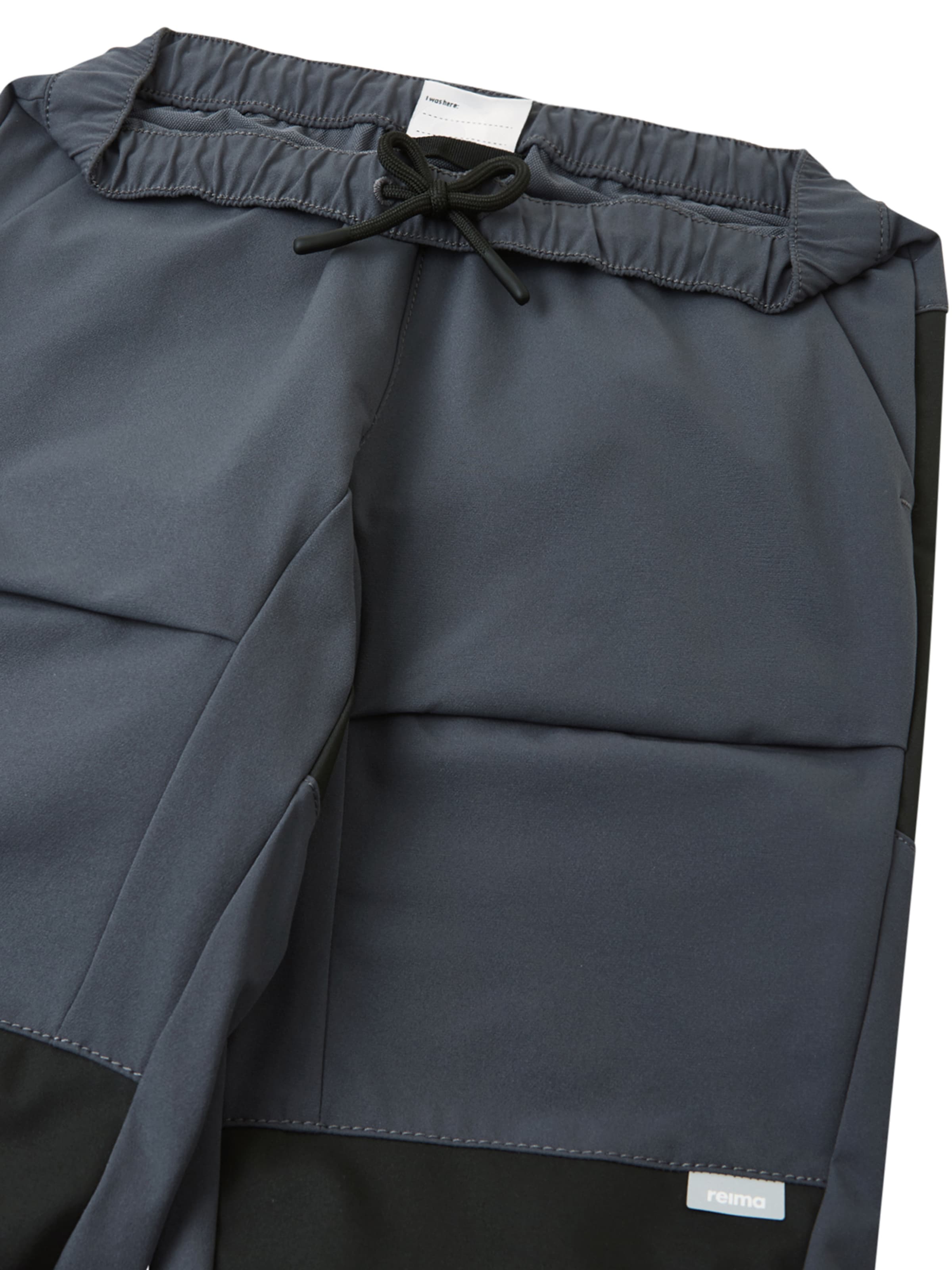 Reima Конический (Tapered) Функциональные штаны 'Vaeltaa' в Черный