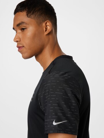 NIKE Functioneel shirt 'Rise 365' in Zwart