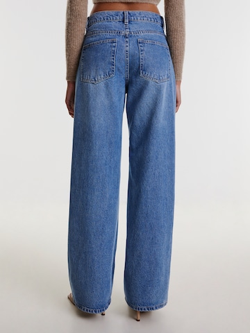 EDITED Loosefit Jeans 'Avery' in Blau