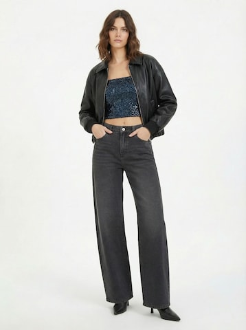 Haut 'Zuri' studioselect en bleu