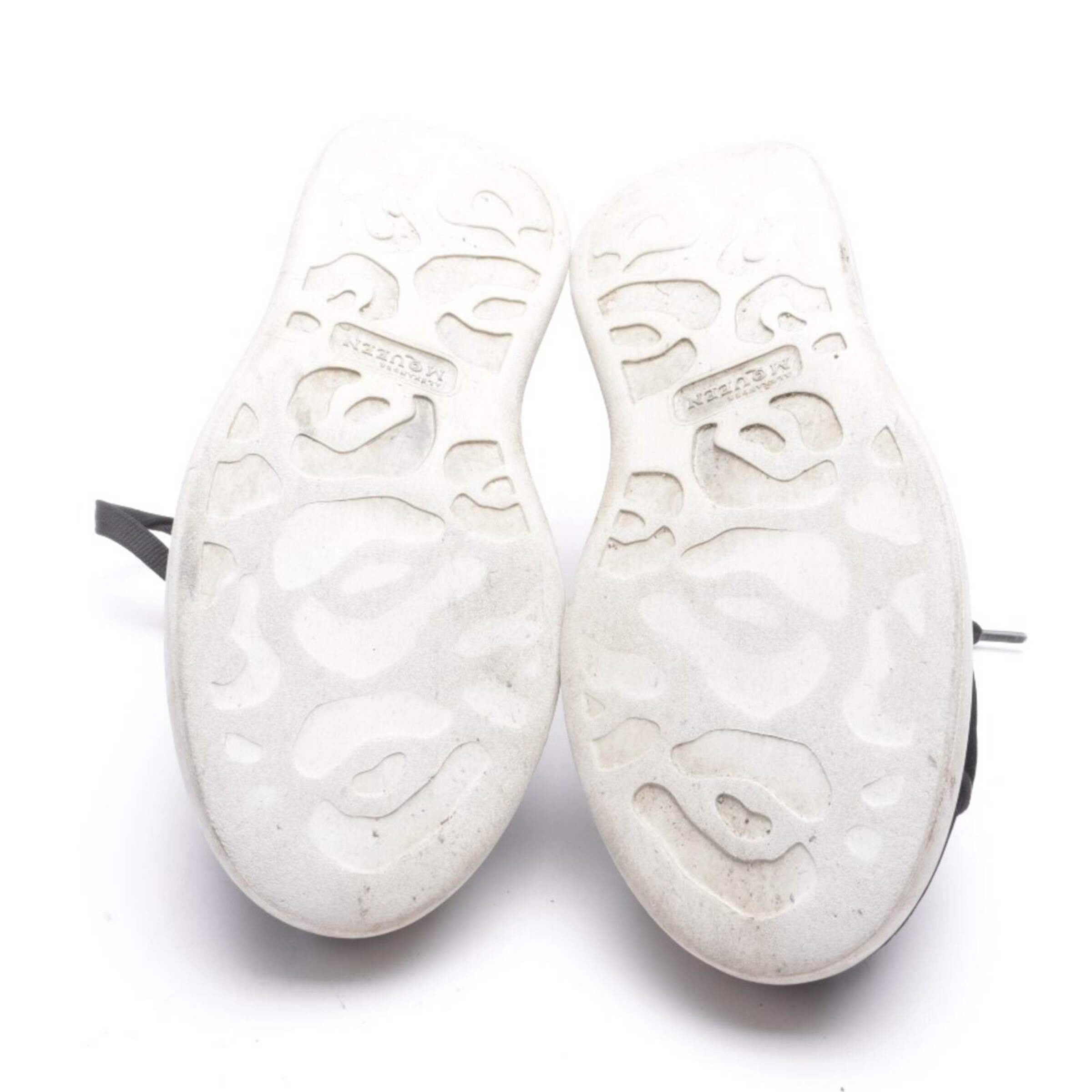 Alexander McQueen Turnschuhe / Sneaker 38,5 in Schwarz