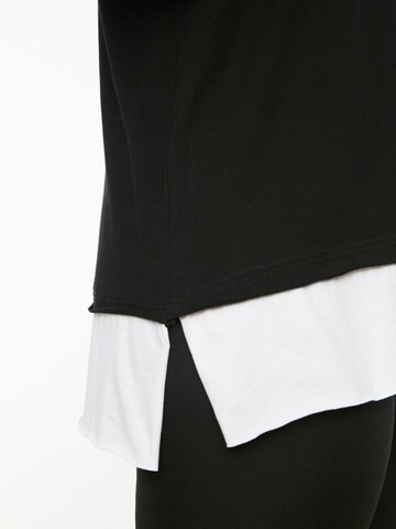 Trendyol Curve - Camiseta en negro