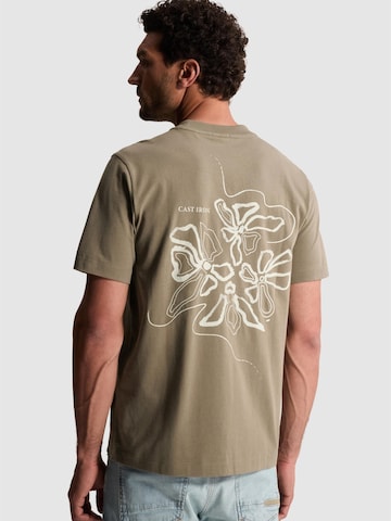 CAST IRON Shirt 'T-shirt in jersey with back artwork' in Groen: voorkant