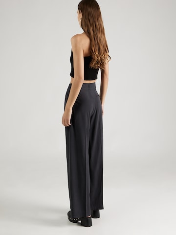 Gina Tricot Wide leg Trousers with creases in Black