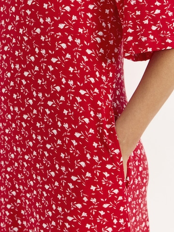 Robe Cellbes of Sweden en rouge