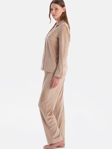 Dagi Πιτζάμα σε καφέ