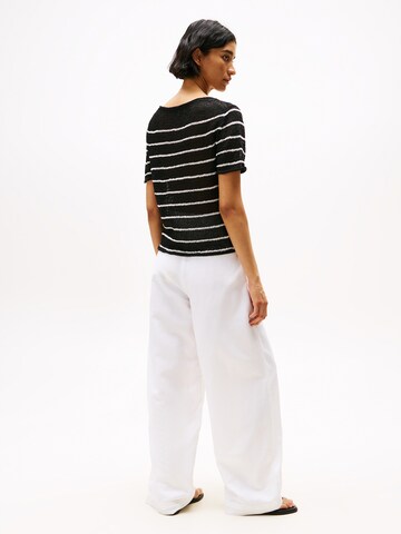 Pulover de la TOMMY HILFIGER pe negru: spate