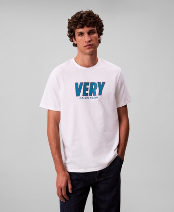 T-Shirt Calvin Klein Jeans en blanc : devant