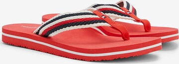 TOMMY HILFIGER - Sandalias de dedo en rojo