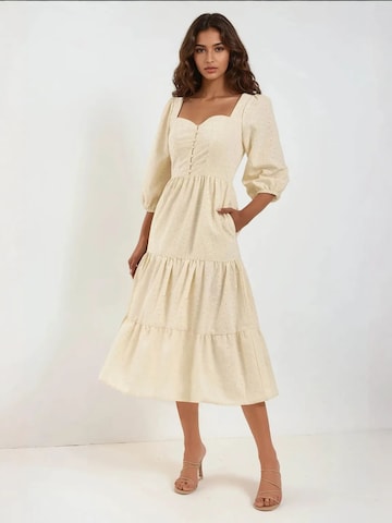 Hiccup Dress in Beige: front