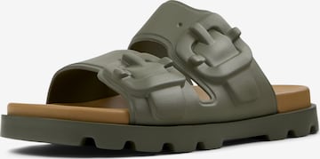 Zoccoletto 'Brutus' di CAMPER in verde: frontale