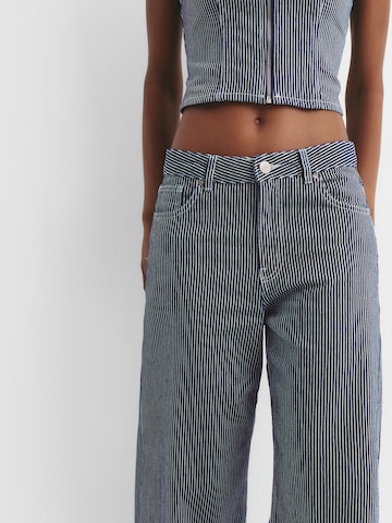 Pull&Bear Loosefit Jeans i blå