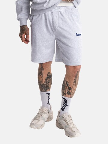 loyal Loosefit Unisex Sweatshorts mit elastischem Bund in Grau